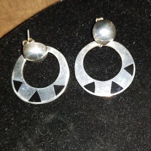 Silver 925 earrings with black stone triangles